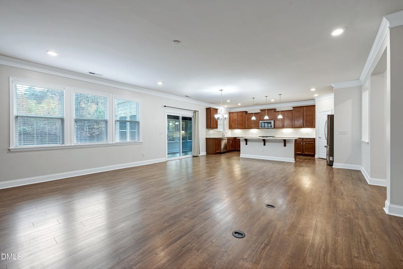 120 Grandfather Ct, Holly Springs, NC 27540