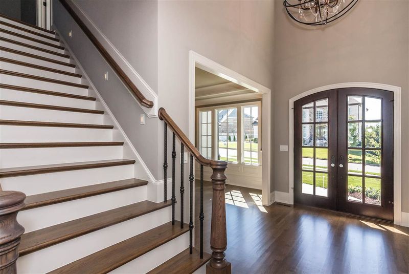 120 Highclere Ln, Cary, NC 27518
