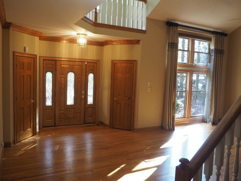 120 Ironwoods Dr, Chapel Hill, NC 27516