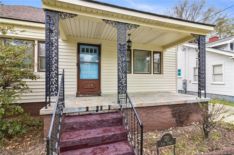 120 John St, Fayetteville, NC 28305