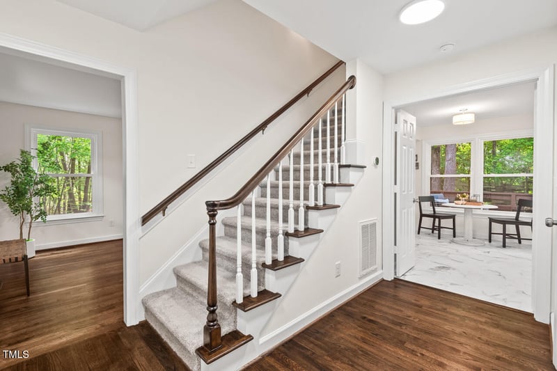 120 Kingston Dr, Chapel Hill, NC 27514