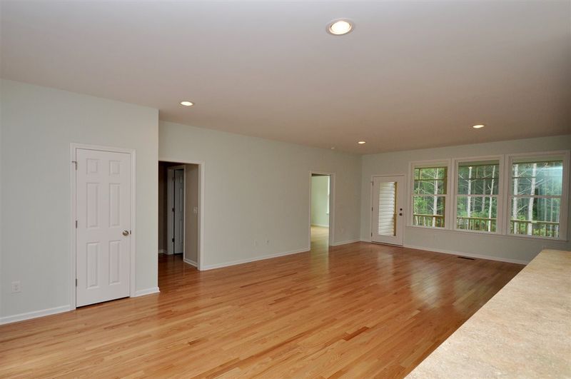 120 Leila Pl, New Hill, NC 27559