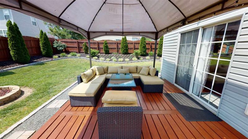 120 Lodestone Dr, Durham, NC 27703