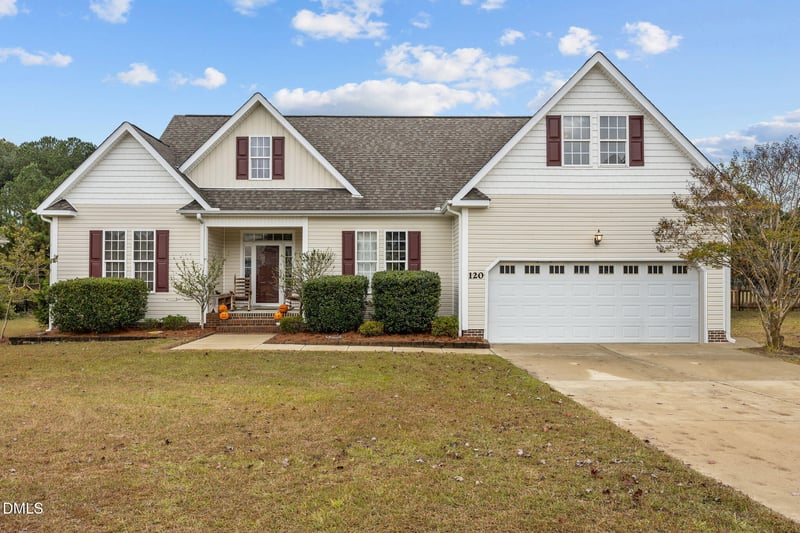 120 Mamie Ferguson Dr, Lillington, NC 27546