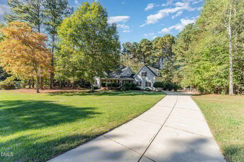 120 Marlowe Dr, Youngsville, NC 27596