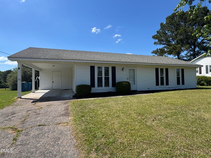 120 Mars Dr, Dunn, NC 28334