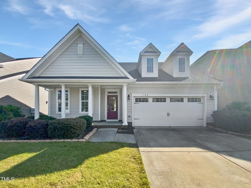 120 Martingale Dr, Holly Springs, NC 27540