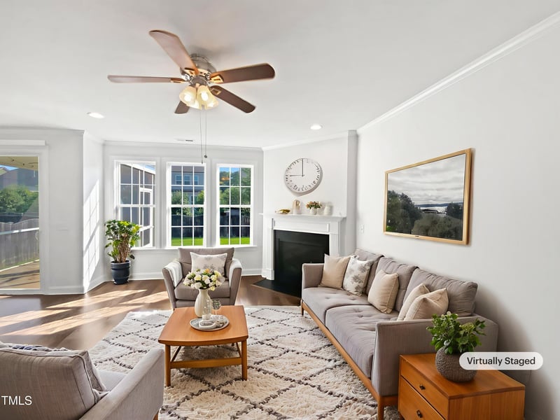 120 Martingale Dr, Holly Springs, NC 27540