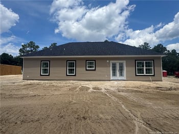 120 Mcneill St, Hope Mills, NC 28314