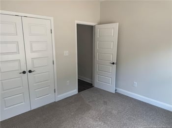 120 Mcneill St, Hope Mills, NC 28314