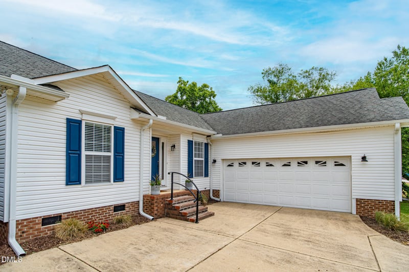 120 Mels Meadows Dr, Fuquay Varina, NC 27526