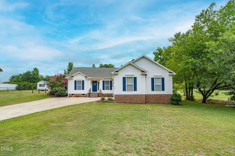 120 Mels Meadows Dr, Fuquay Varina, NC 27526