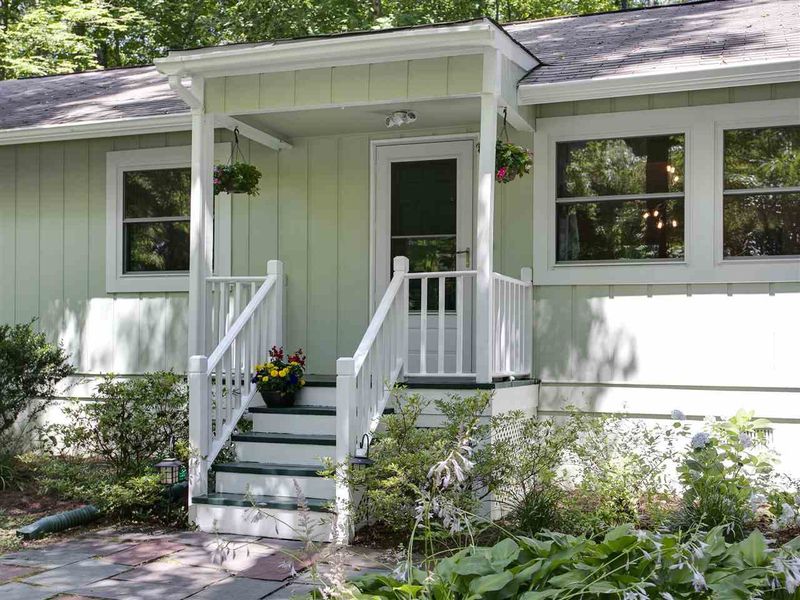 120 Murdock Dr, Hillsborough, NC 27278