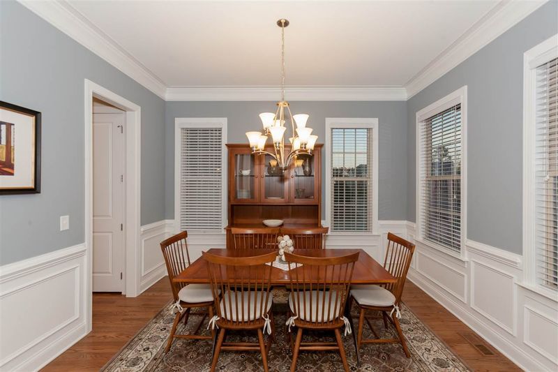 120 Oaken Pl, Apex, NC 27539