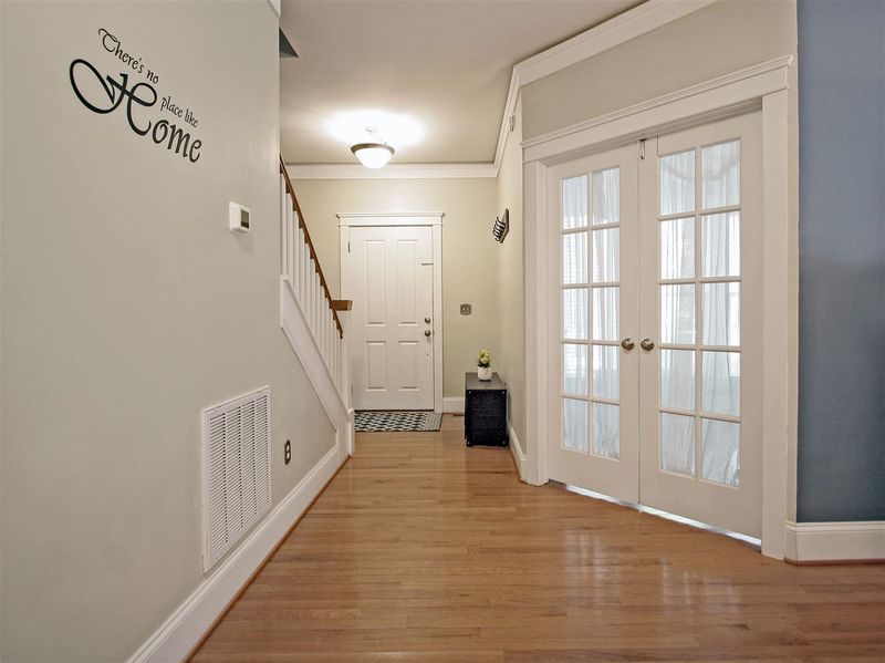 120 Olivepark Dr, Holly Springs, NC 27540