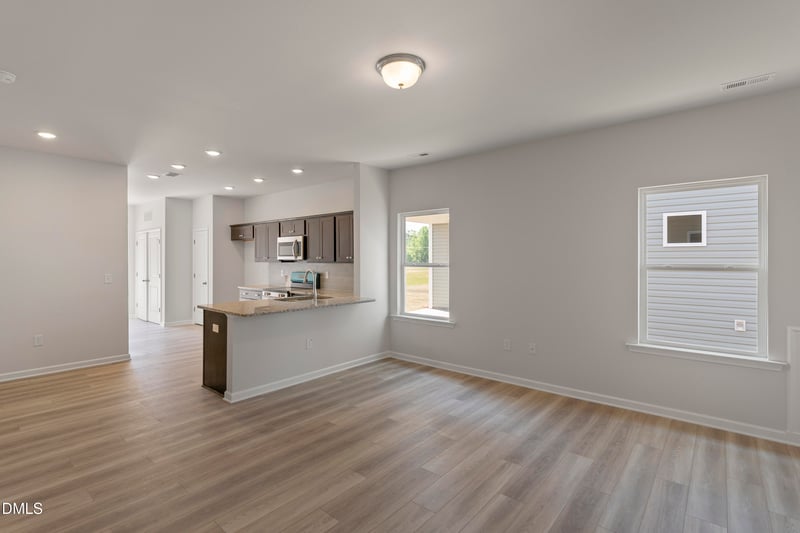 120 Oyster Tabby Dr, Lillington, NC 27546