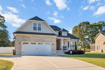 120 Parker St, Four Oaks, NC 27524