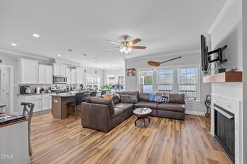 120 Parker St, Four Oaks, NC 27524