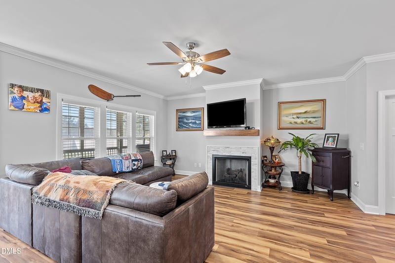 120 Parker St, Four Oaks, NC 27524