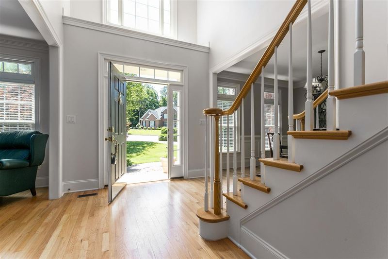 120 Parmalee Ct, Cary, NC 27519