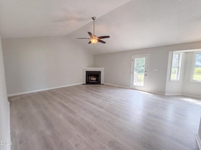 120 Patricia Dr, Smithfield, NC 27577