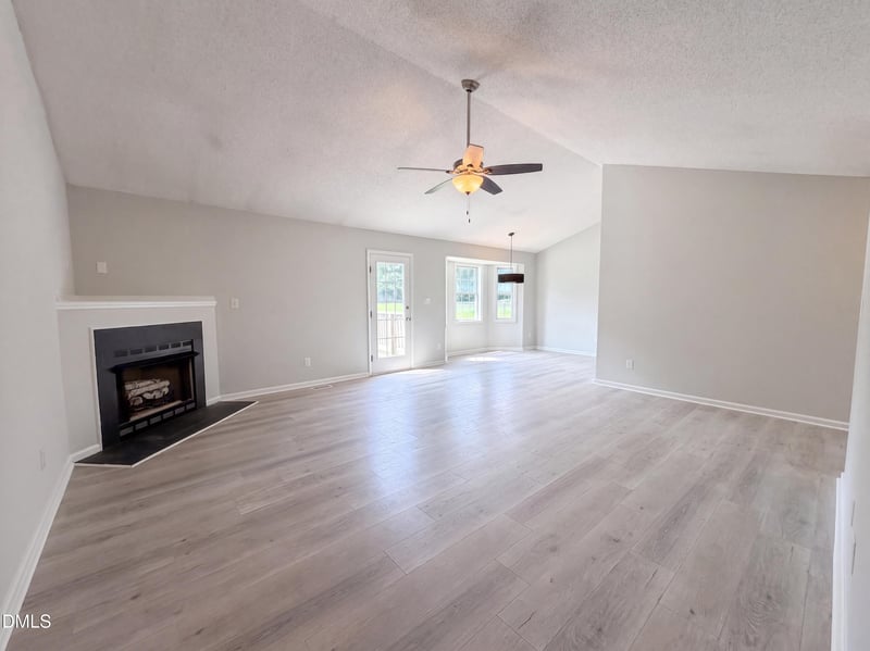 120 Patricia Dr, Smithfield, NC 27577