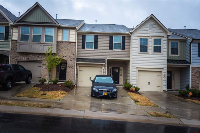120 Phantom Ln, Durham, NC 27703
