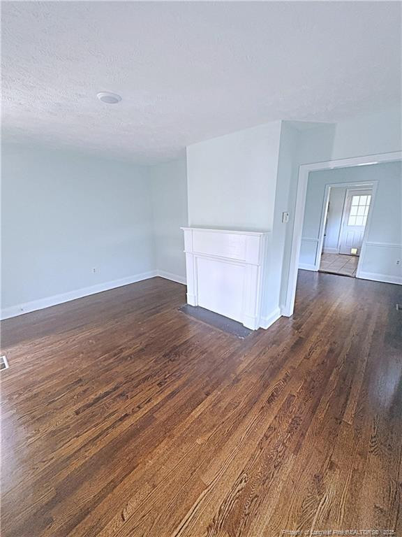 120 Pinecrest Dr, Fayetteville, NC 28305