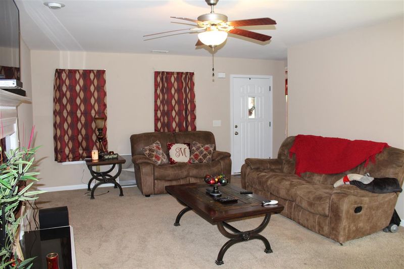 120 Plainview Pointe Dr, Angier, NC 27501