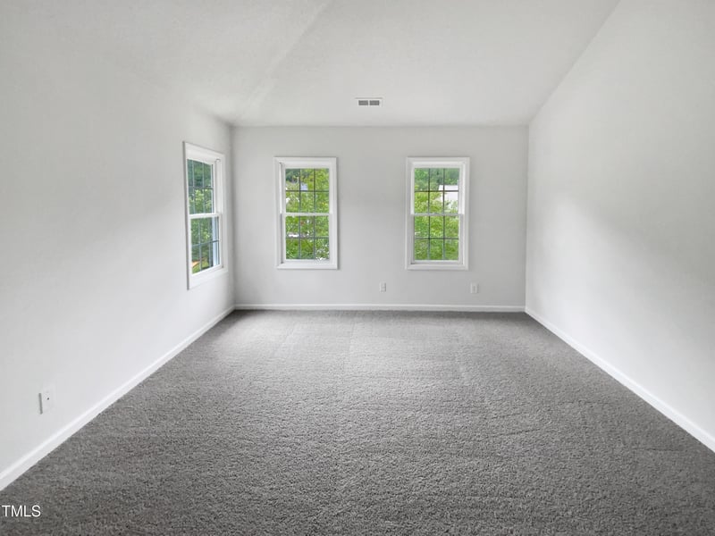 120 Point Harbor Dr, Cary, NC 27519
