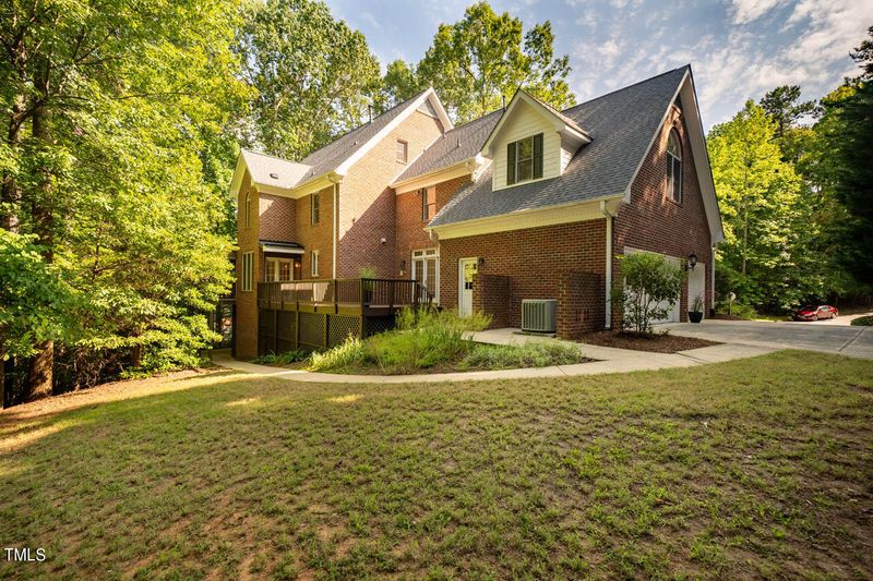 120 Redbud Ln, Chapel Hill, NC 27514