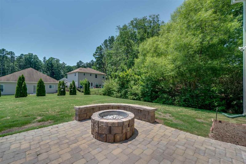 120 Rosaline Dr, Durham, NC 27713