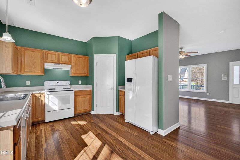 120 Saint Johns St, Knightdale, NC 27545