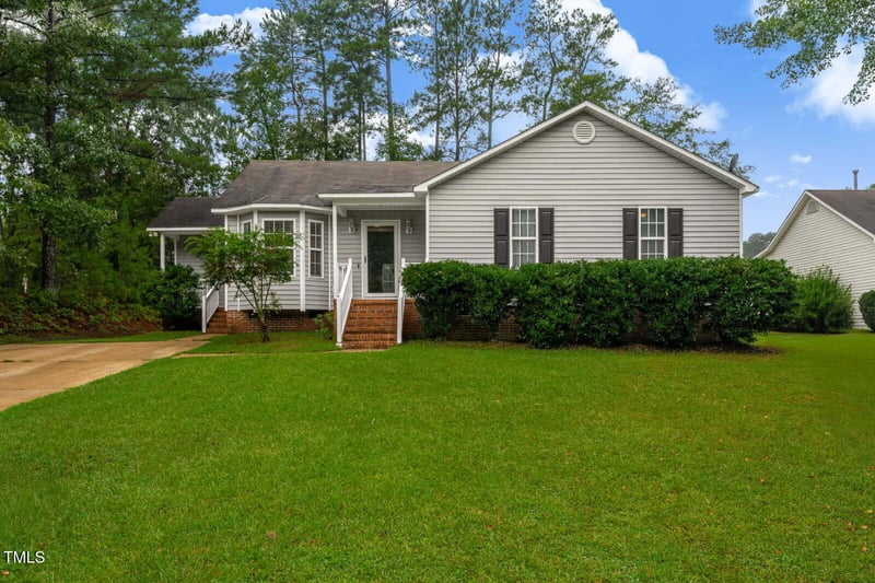 120 Ses Dr, Clayton, NC 27520