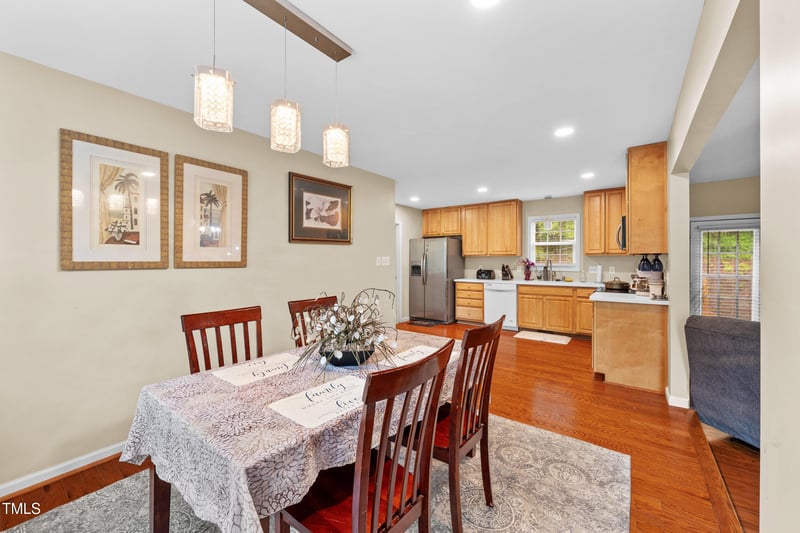 120 Ses Dr, Clayton, NC 27520