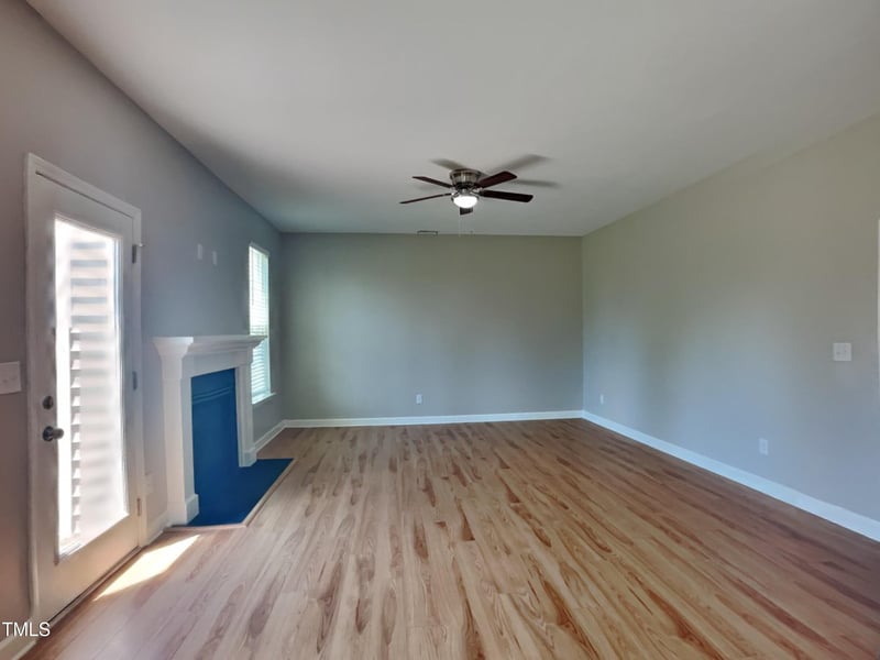 120 Shore Pine Dr, Youngsville, NC 27596