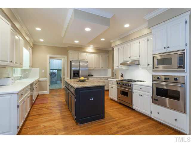 120 Sierra Dr, Chapel Hill, NC 27514