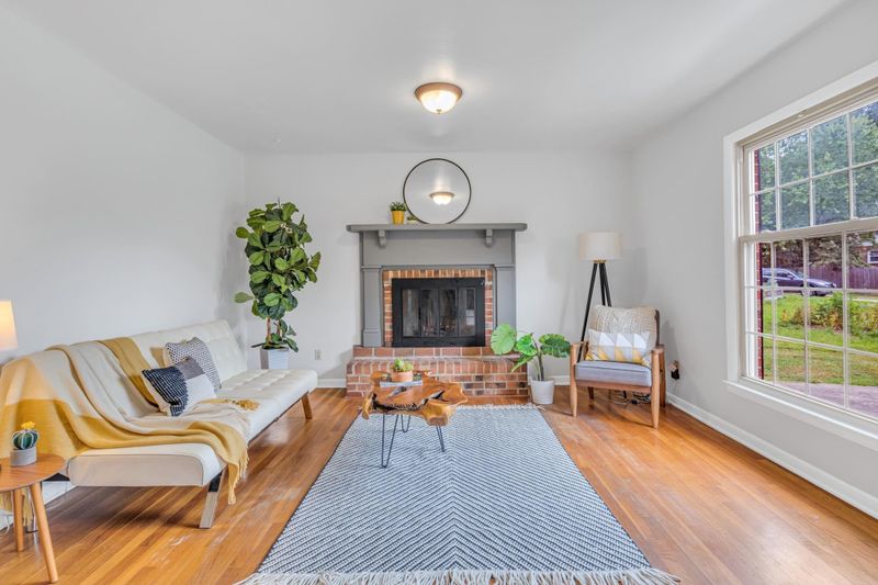 120 Temple Ln, Durham, NC 27713
