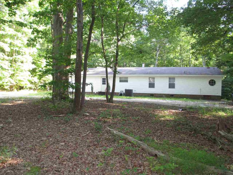 120 White Oak Dr, Youngsville, NC 27596