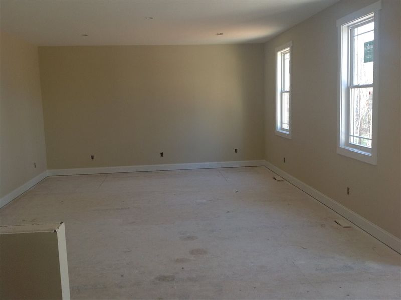 120 Willowcrest Dr, Louisburg, NC 27549