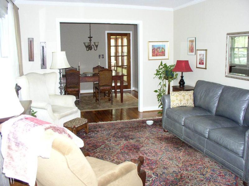 120 Windsor Pl, Chapel Hill, NC 27516