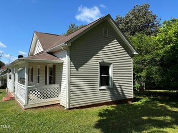 1200 Carolina St, Graham, NC 27253