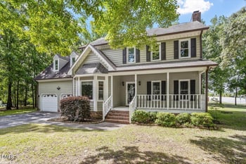 1200 Concordia Ct, Fuquay Varina, NC 27526