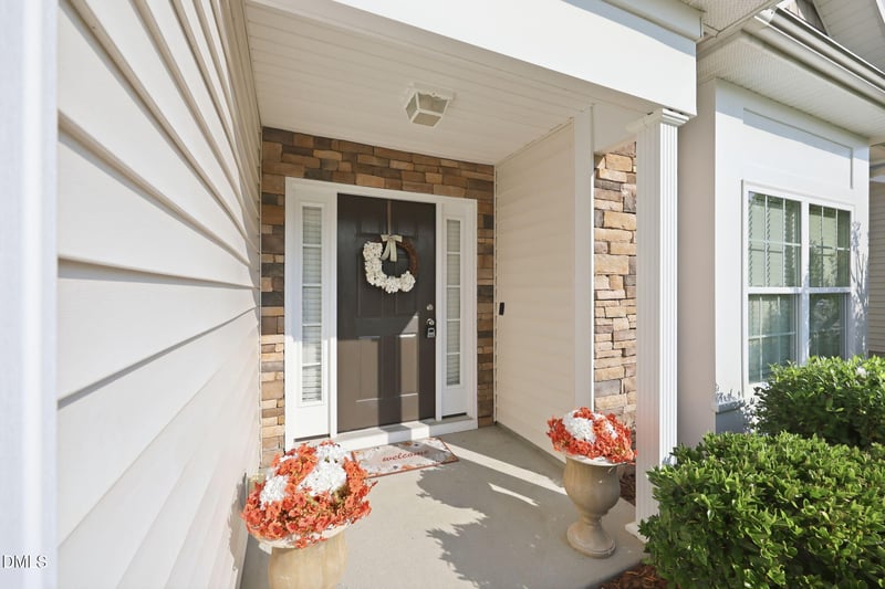 1200 Dexter Ridge Dr, Holly Springs, NC 27540
