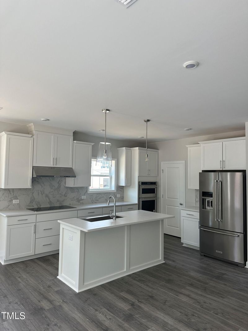 1200 Dimaggio Dr #25, Raleigh, NC 27616