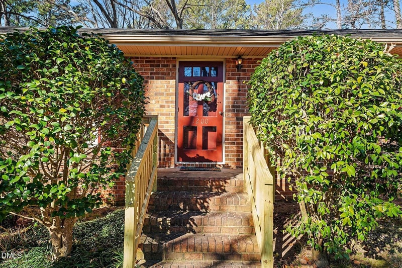 1200 Fairlane Rd, Cary, NC 27511