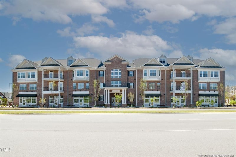 1200 Gathering Park Cir #302, Cary, NC 27519