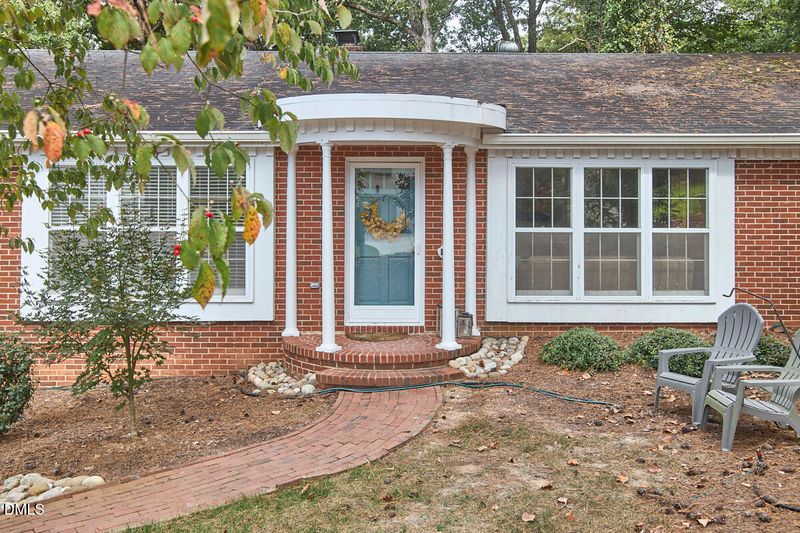 1200 Glendale Dr, Raleigh, NC 27612