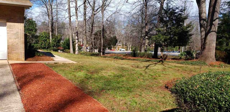 1200 Hampton Valley Rd, Cary, NC 27511