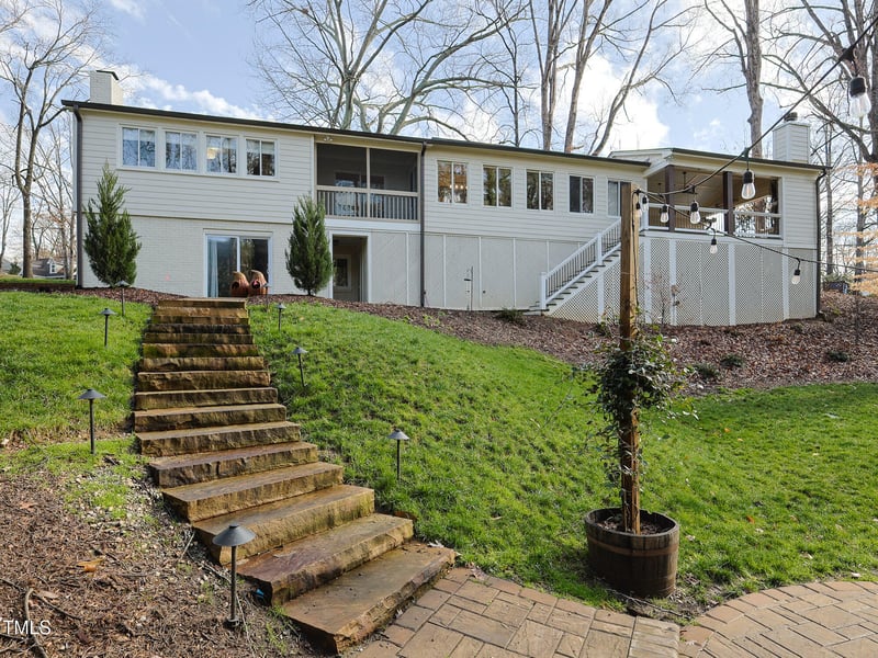 1200 Manchester Dr, Raleigh, NC 27609